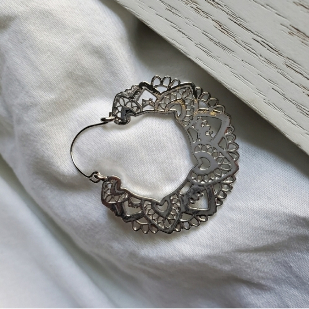 New Boho Silver Hoop Earrings - Picture 4 of 6
